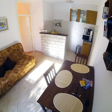 Apartment Lara